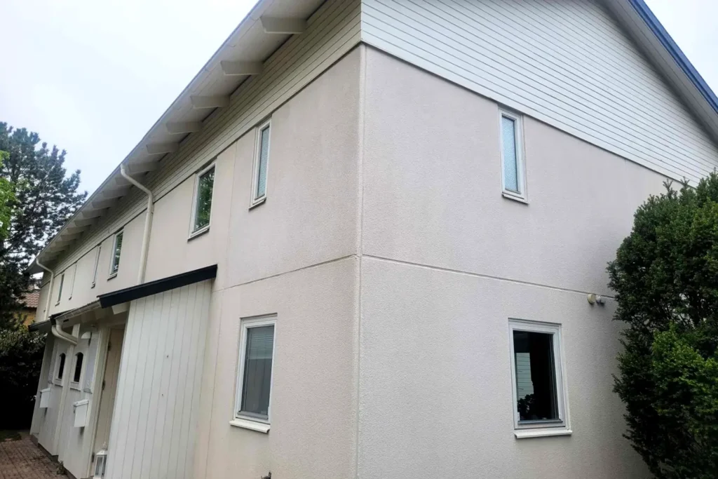 Så fungerar alg och mögeltvätt för fasad